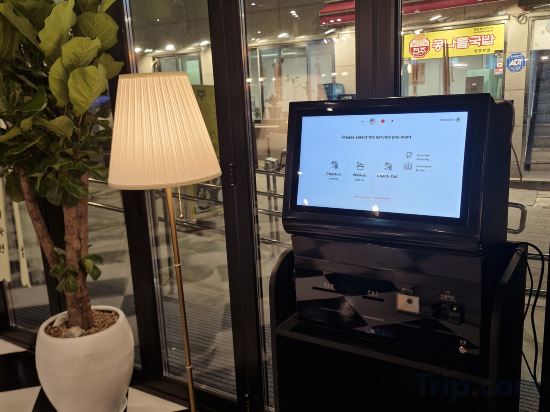 Фото Bluedot Poshtel