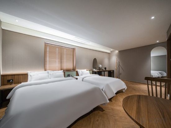 Фото Brown Dot Hotel Eurwangri