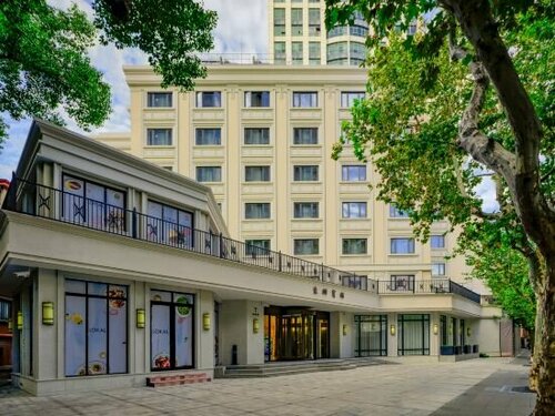 Гостиница Donghu Collection Hotel в Шанхае
