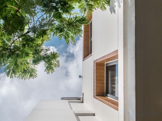 Фото Zen Master Hotel