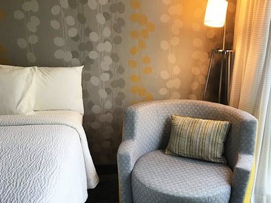 Фото Courtyard by Marriott Miami Dadeland