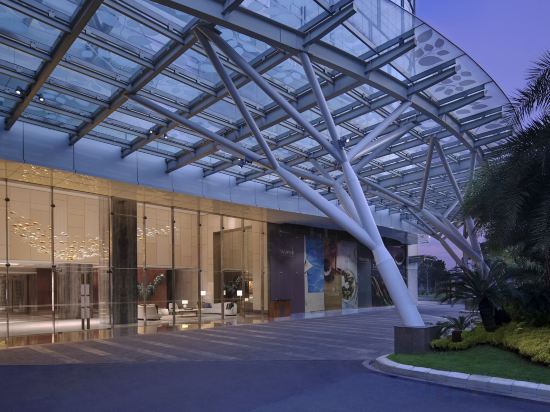 Фото The Westin Surabaya
