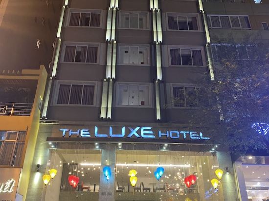 Фото The Luxe Hotel