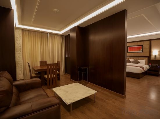 Фото Ramada by Wyndham Kapurthala