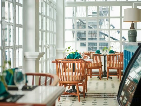 Фото Manoir Des Arts Hotel