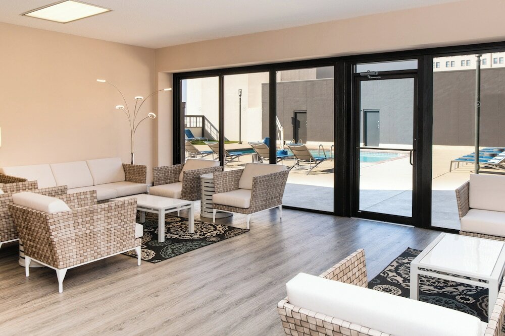 Фото Sheraton Oklahoma City Downtown Hotel