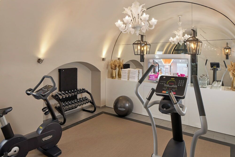 Фото Hôtel La Lanterne & SPA by Timhotel