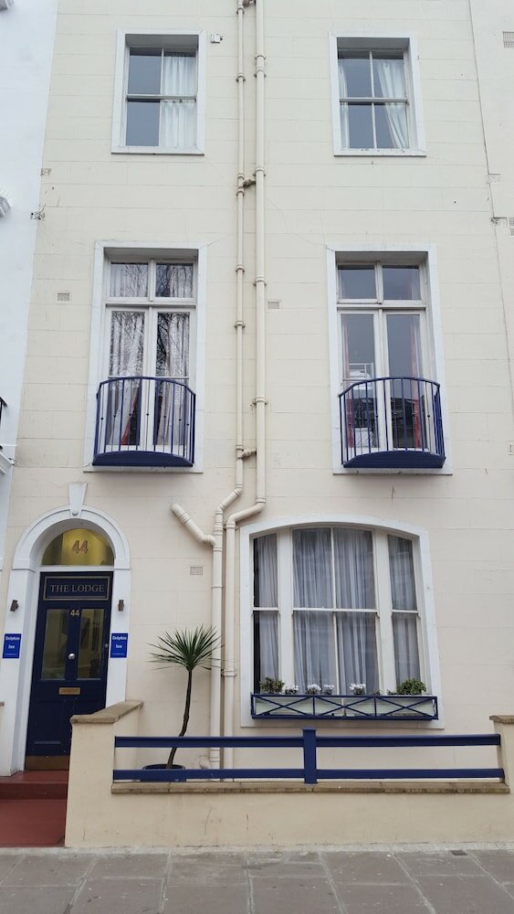 Фото Dolphin Inn