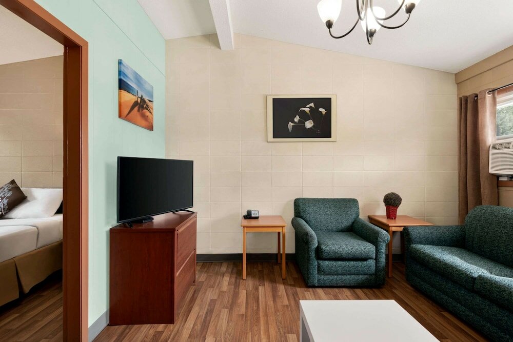 Фото Thriftlodge Edmonton