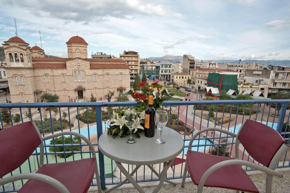 Фото Morfeas Hotel