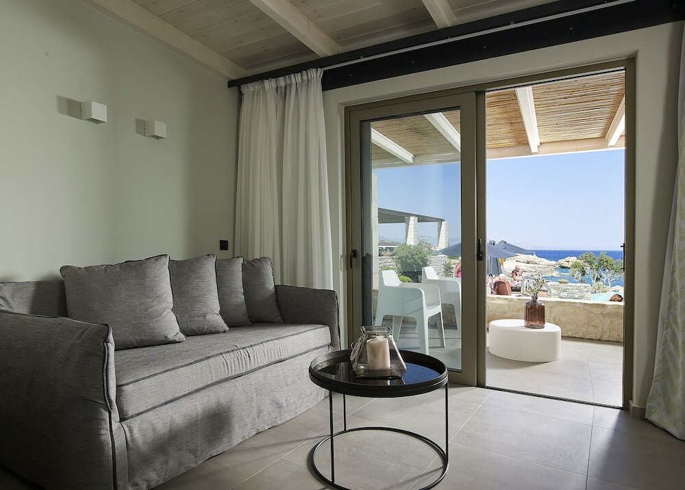 Фото Kakkos Beach Hotel - Adults Only