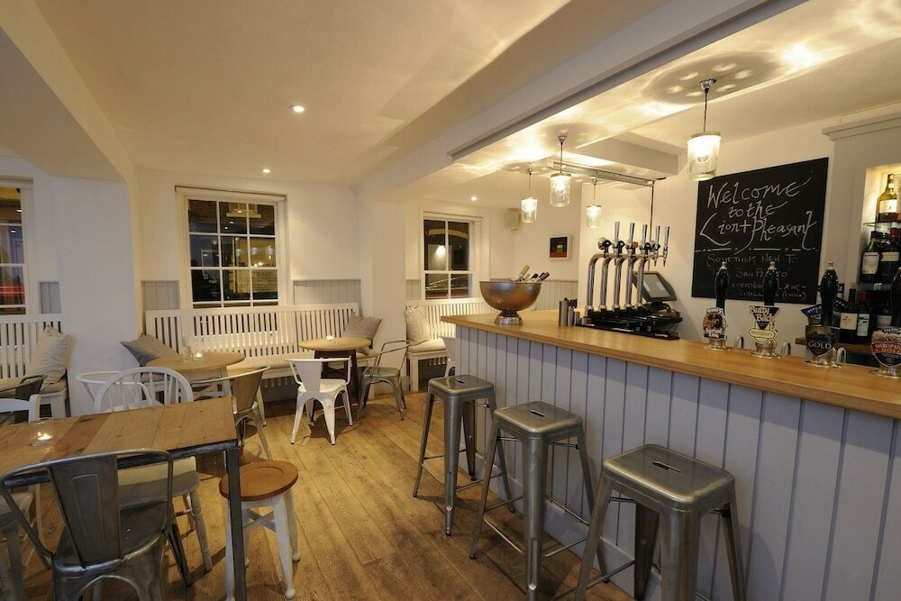 Фото Lion and Pheasant Hotel