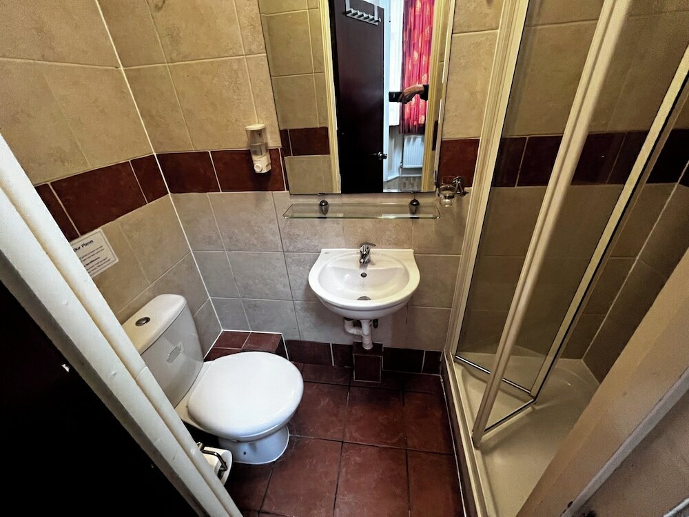 Фото Dolphin Inn