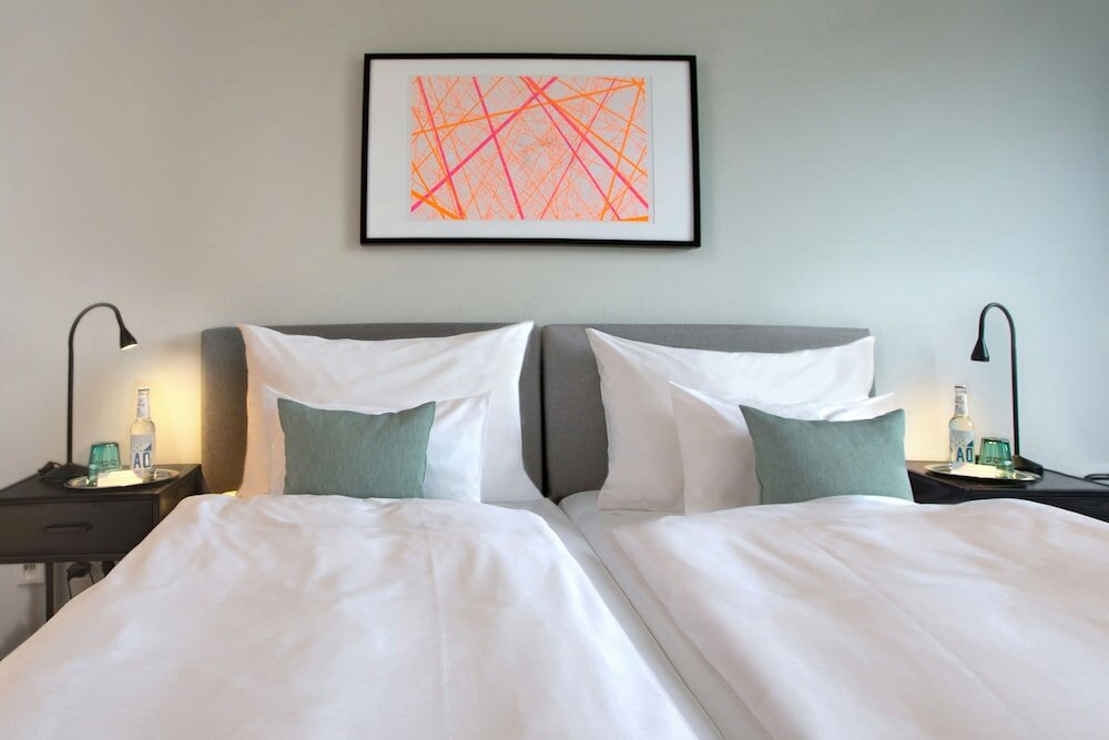 Фото Hotel Rotkreuzplatz