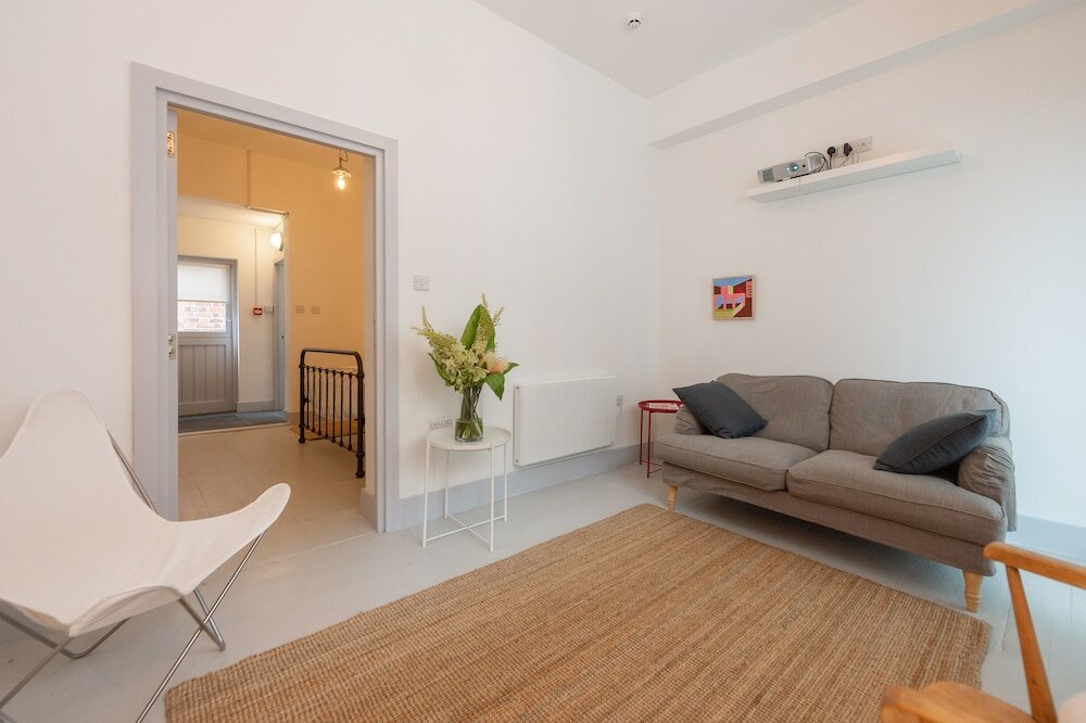 Фото Lion and Pheasant Hotel