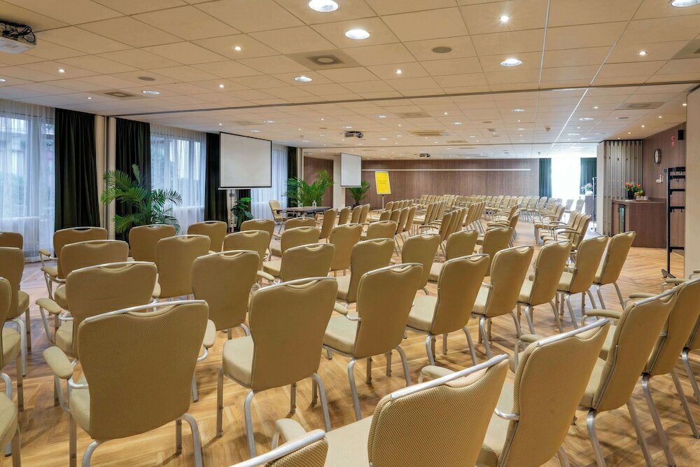 Фото Golden Tulip Zoetermeer - Den Haag