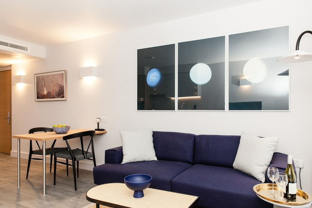 Фото Rockwell East