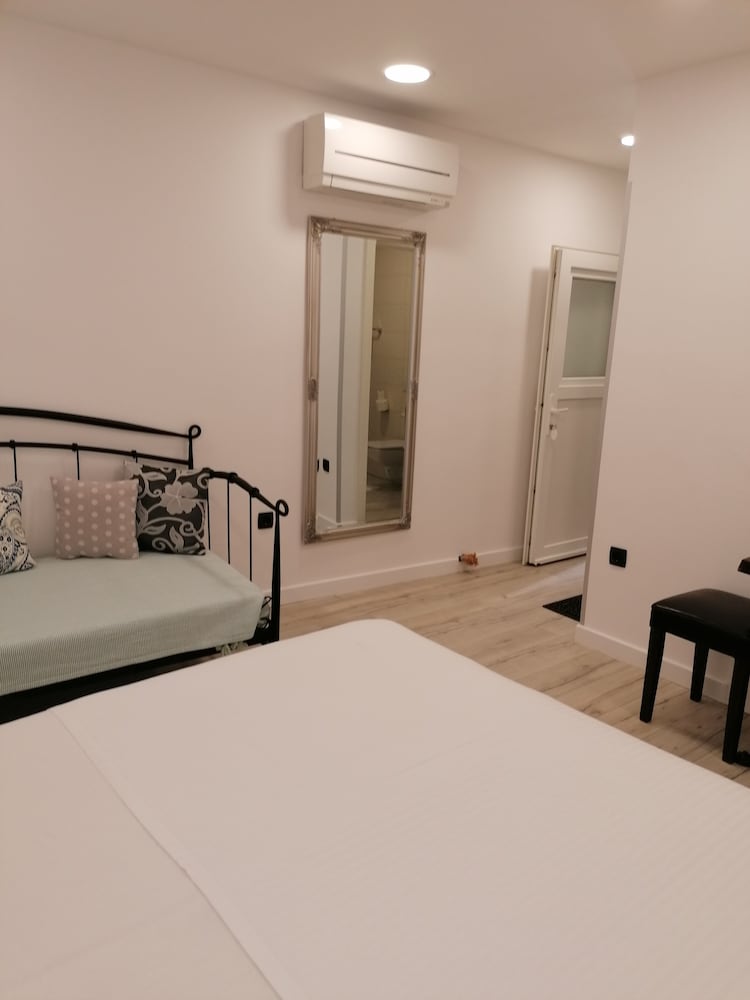 Фото Apartments Nikolla