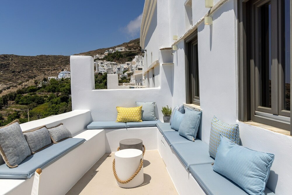 Фото Living Theros Luxury Suites