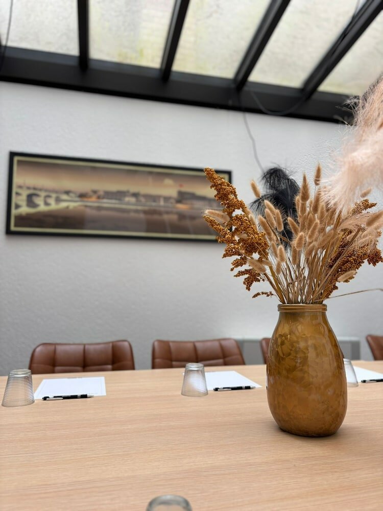 Фото Hôtel Le Valois, Cognac Centre