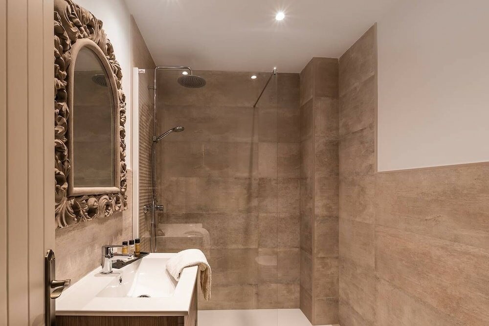 Фото Hostal Boutique Plaza Cantarero