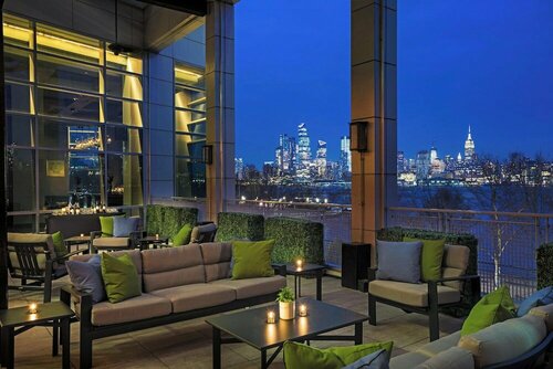 Внешний вид отеля W Hoboken в Хобокене, фото 3