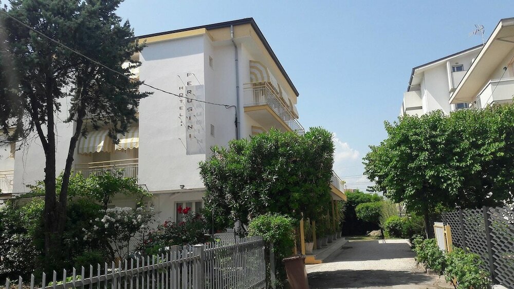 Фото Hotel Perugini