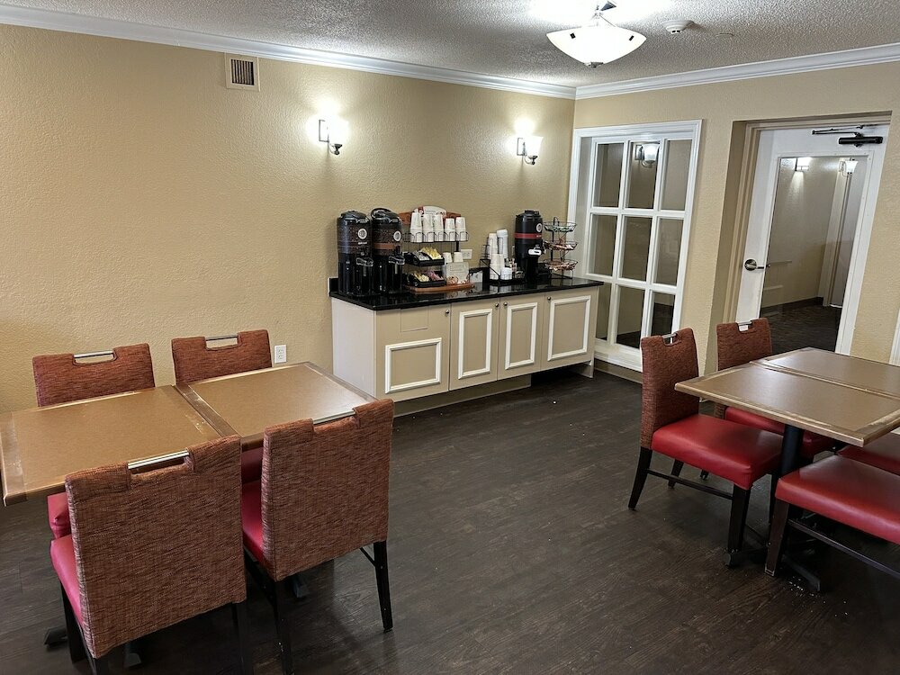 Фото Red Roof Inn Southfield