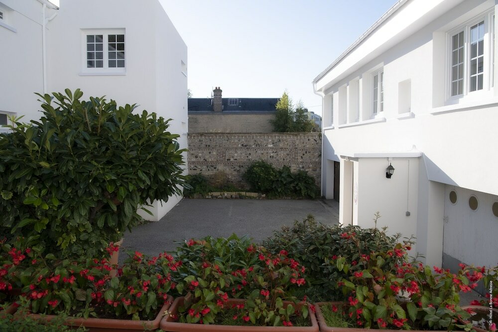 Фото Hôtel La Bonne Adresse