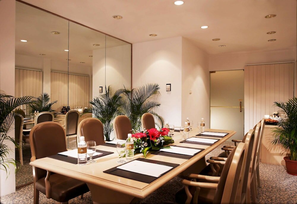 Фото Goodwood Park Hotel