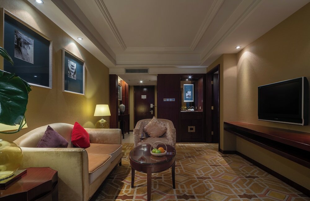 Фото Chengdu Tianfu Sunshine