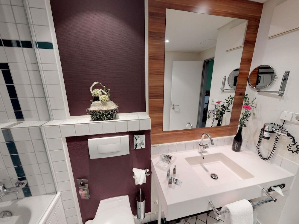 Фото Mercure Tagungs & Landhotel Krefeld