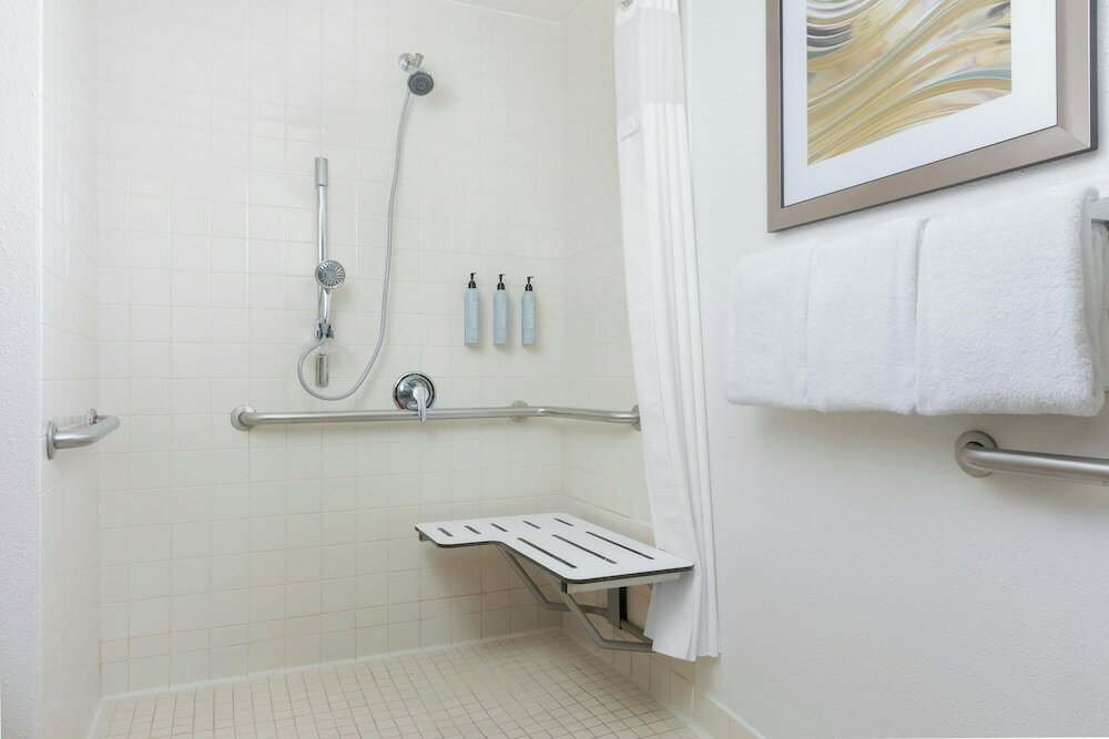 Фото Courtyard by Marriott Houston Rice University