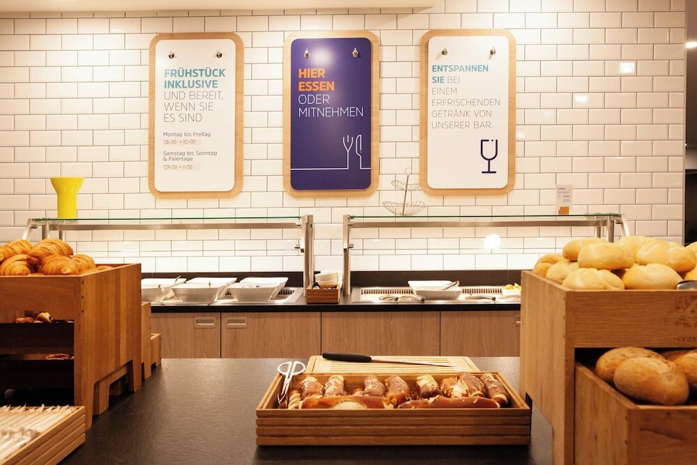 Фото Holiday Inn Express Neunkirchen