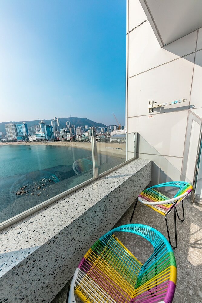 Фото H Avenue Gwangalli Beach