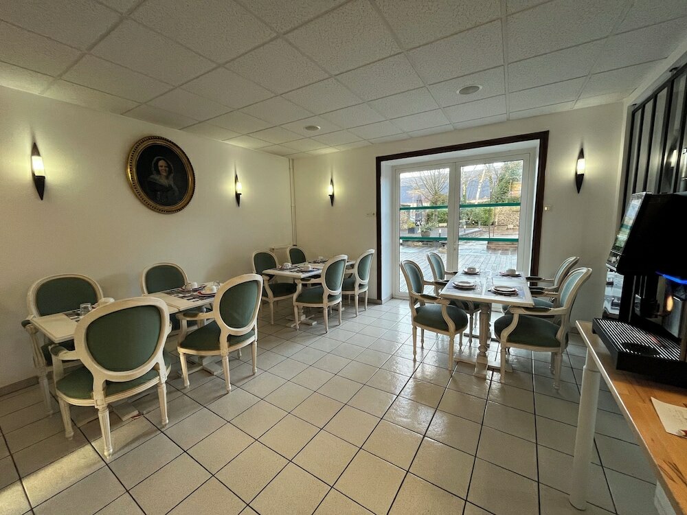 Фото Hôtel Le Roosevelt