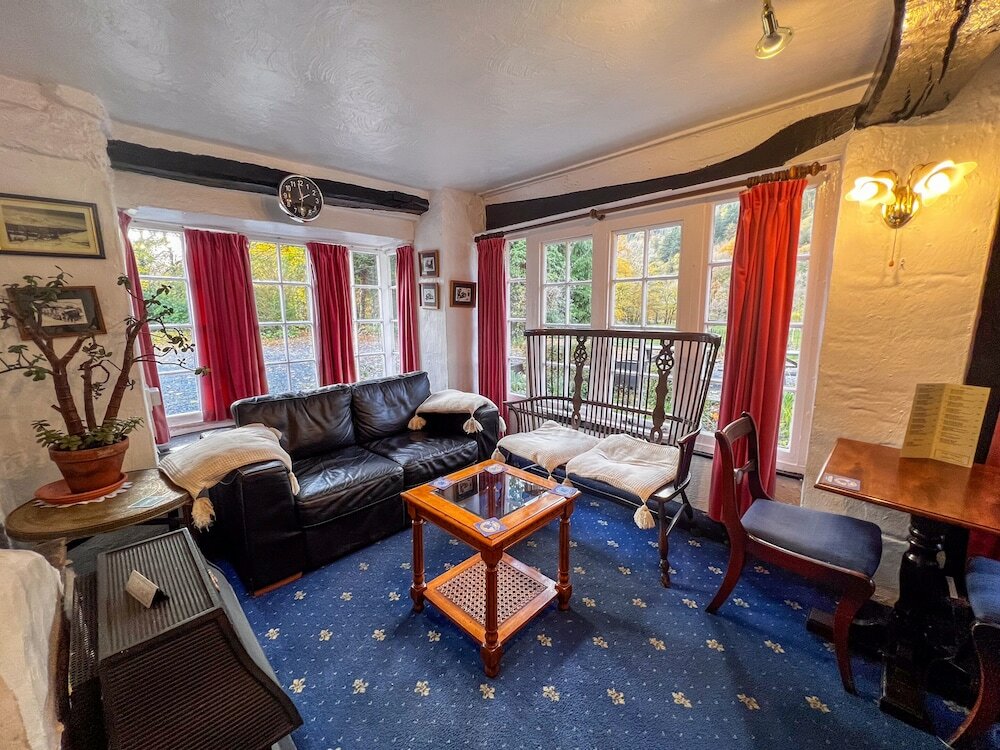 Фото Gwesty Minffordd Hotel