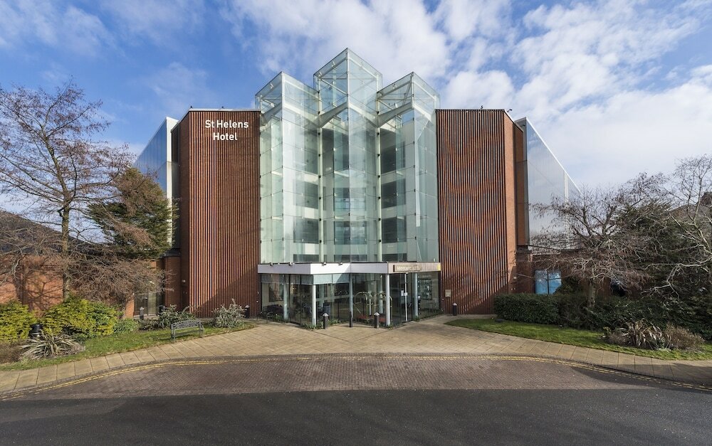 Фото Mercure St Helens