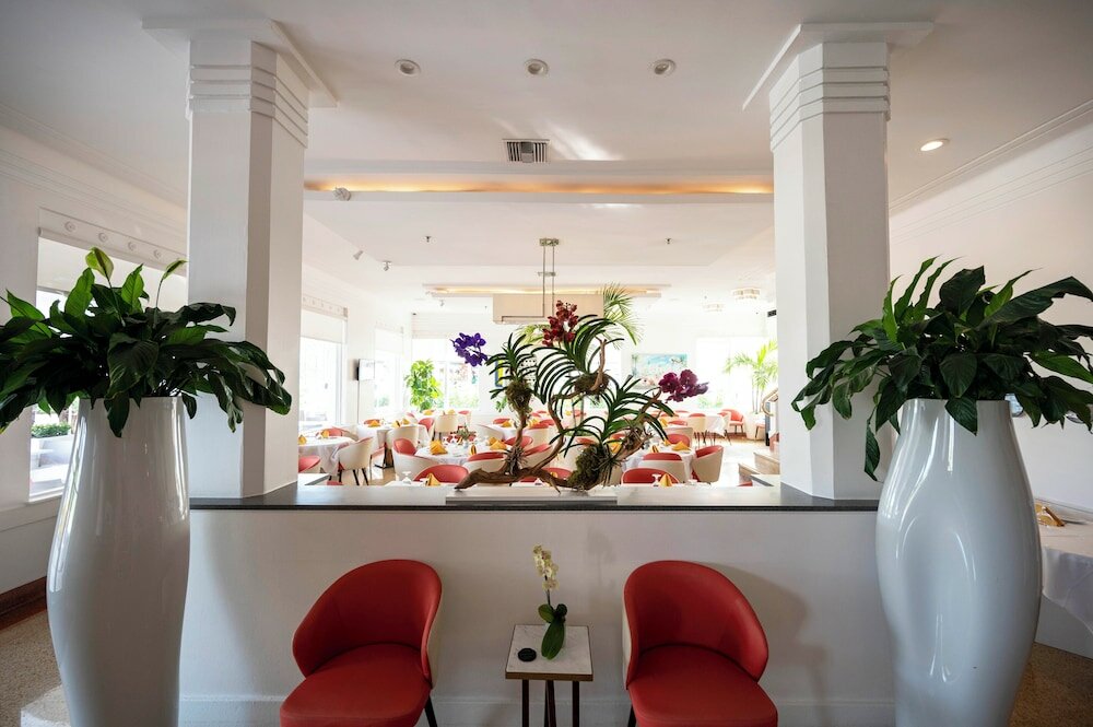 Фото Avalon Hotel