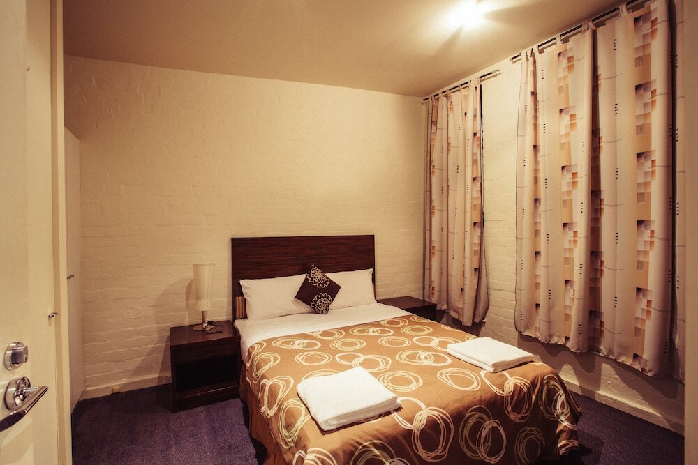 Фото Yti Garden Hotel