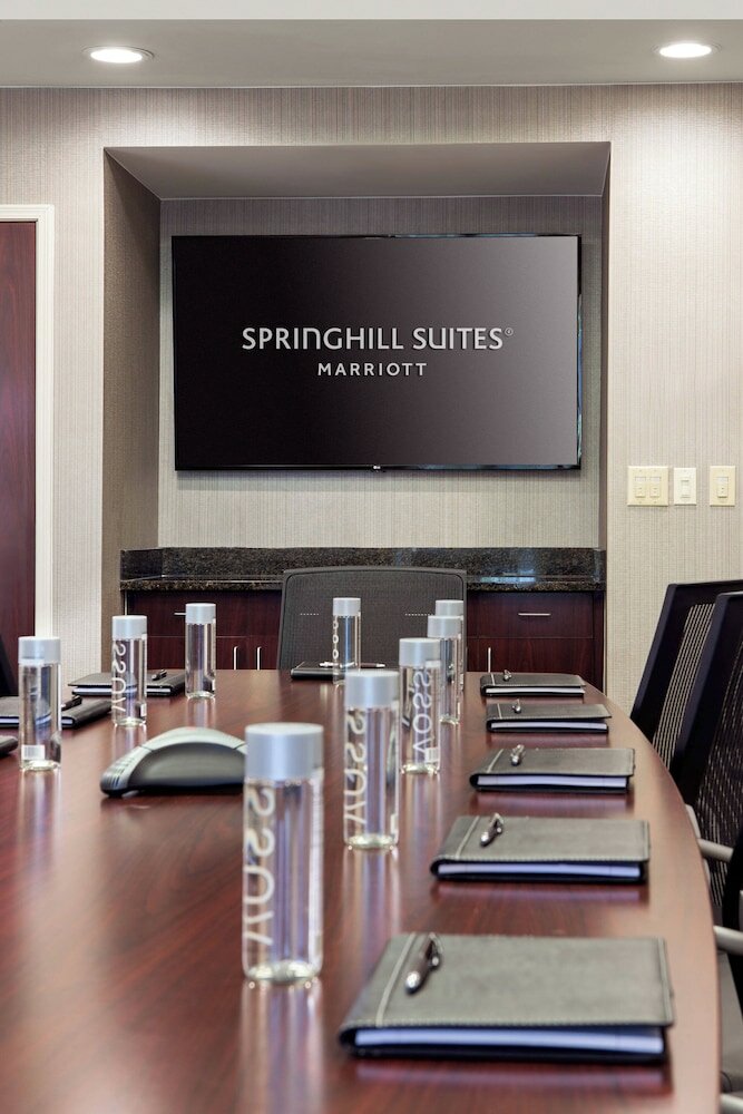 Фото SpringHill Suites by Marriott Bakersfield