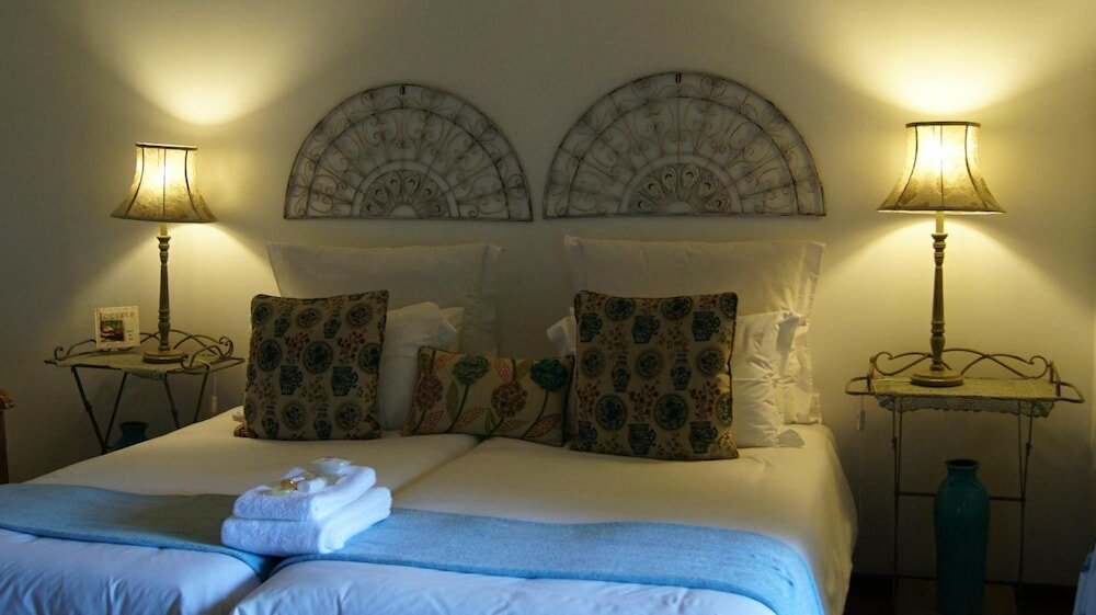 Фото Cunningham Cottage Guest House