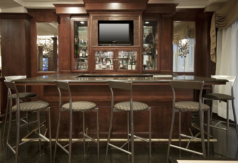 Фото Comfort Suites at Woodbridge