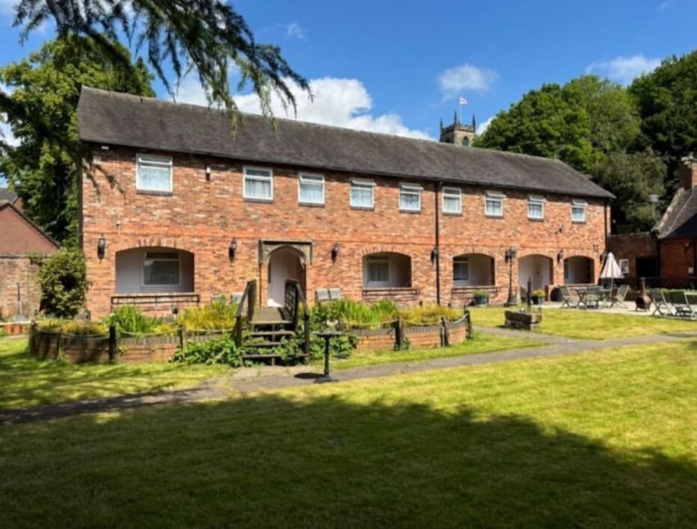 Фото The Manor Guesthouse