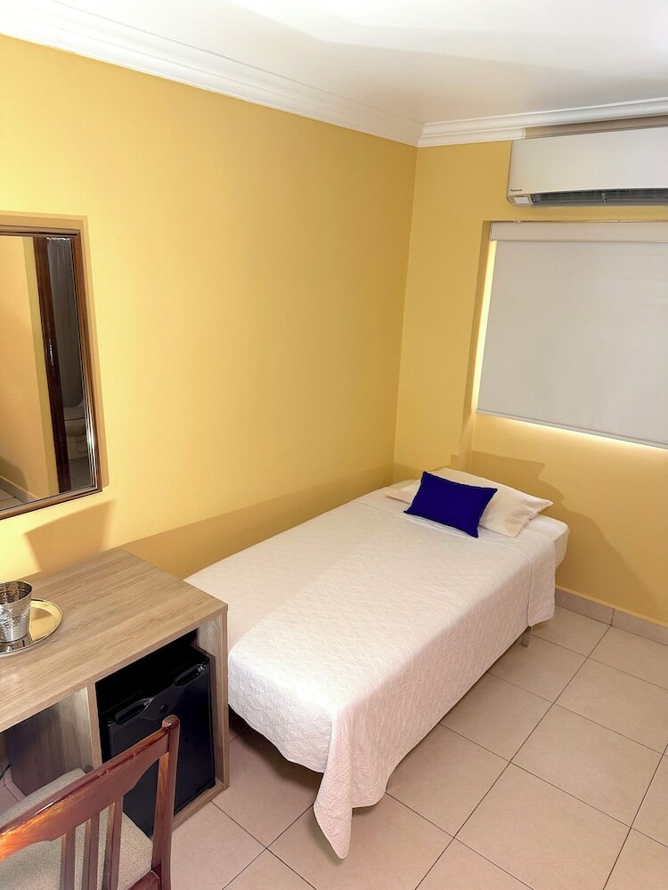 Фото Hotel Andros