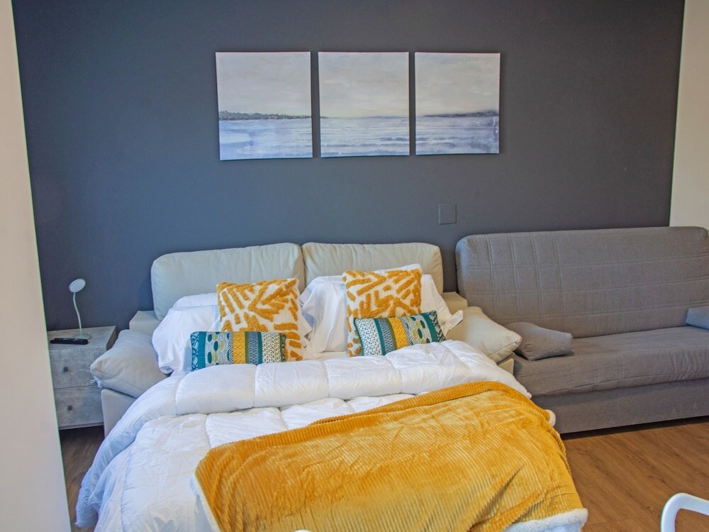 Фото Apartmentos Santander Maliaño Suites 3000