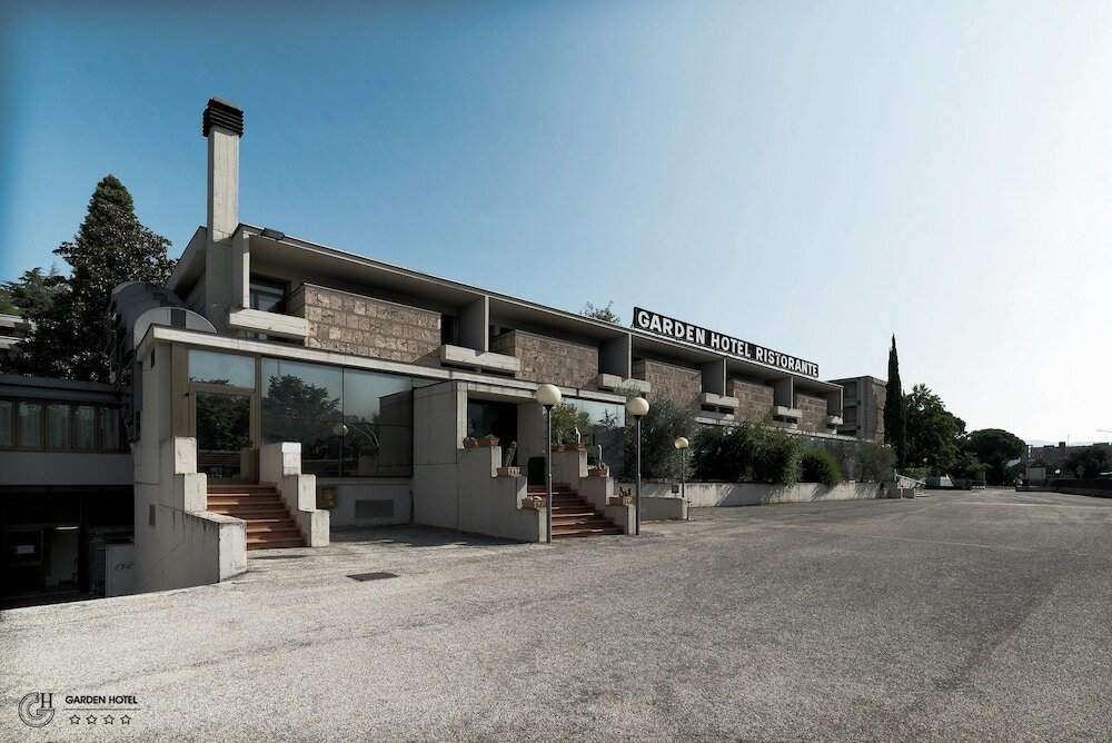 Фото Best Western Garden Hotel