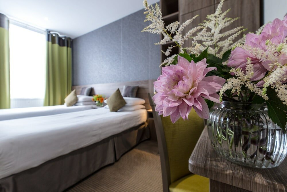 Фото Phoenix Hotel