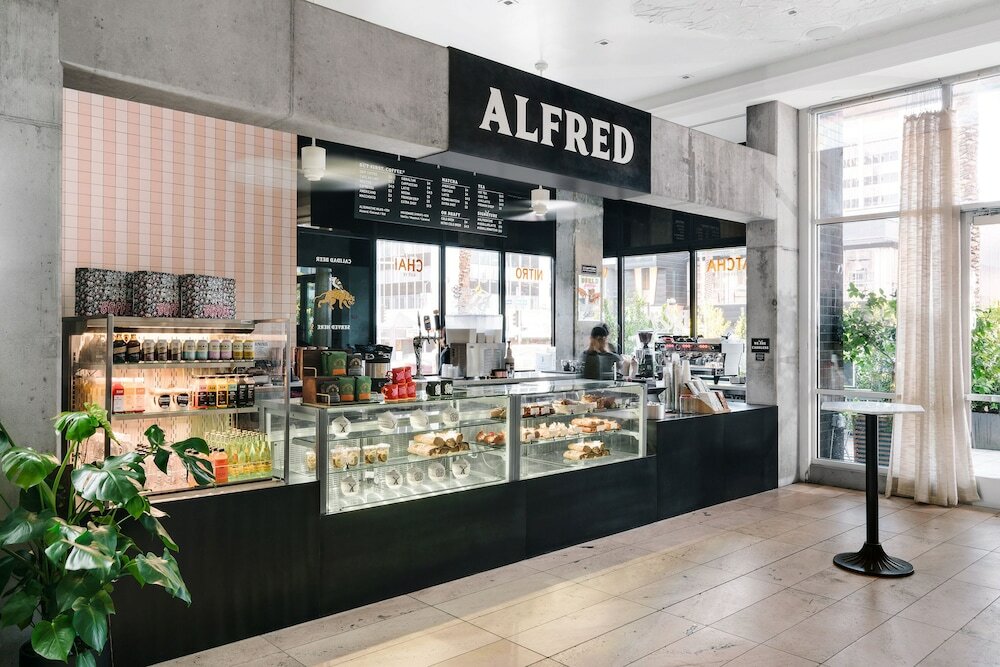 Фото The Line Hotel