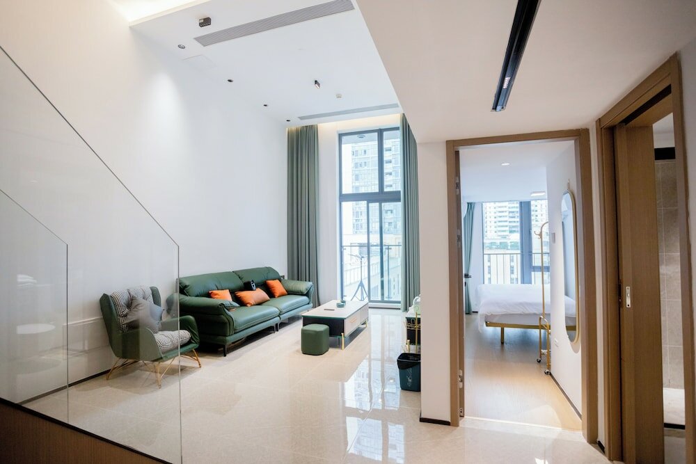 Фото Sunny Apartment Of Grand Continental